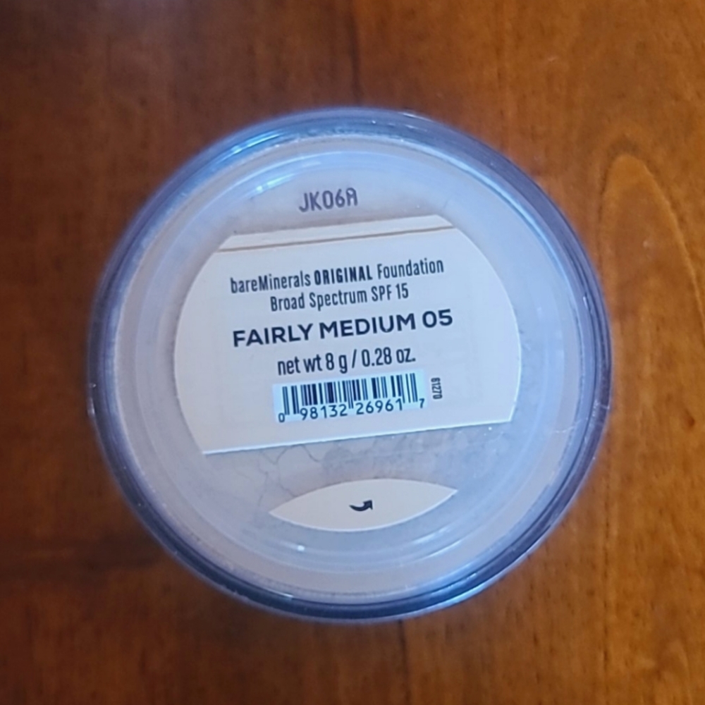 BareMinerals original foundation-Fairly Medium 05